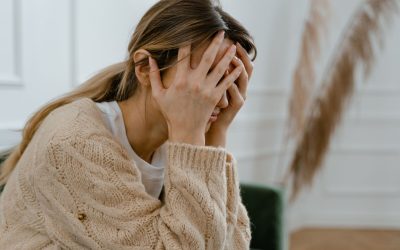 Gérer son anxiété grâce à l’hypnose : retrouver un apaisement durable